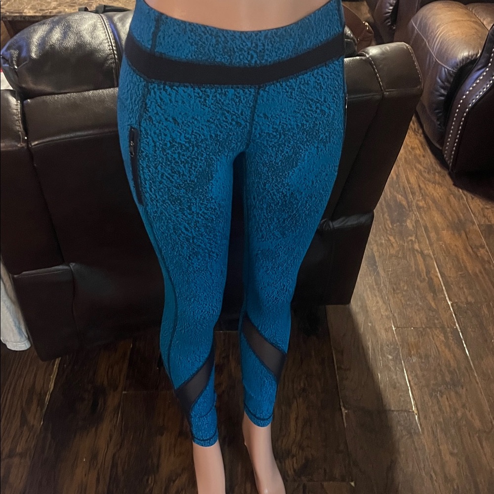 lululemon athletica Blue and Black Leggings - Picture 3 of 5